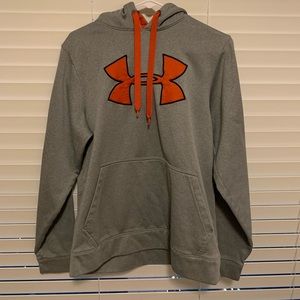 Under Armour sweatshirt